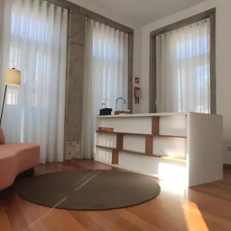 In - S. Bento Apartment Porto
