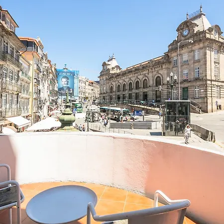 In - S. Bento Apartment