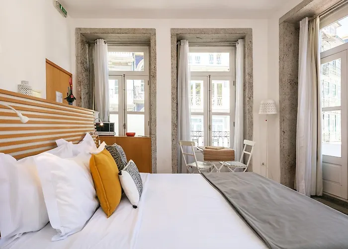 In - S. Bento Πόρτο