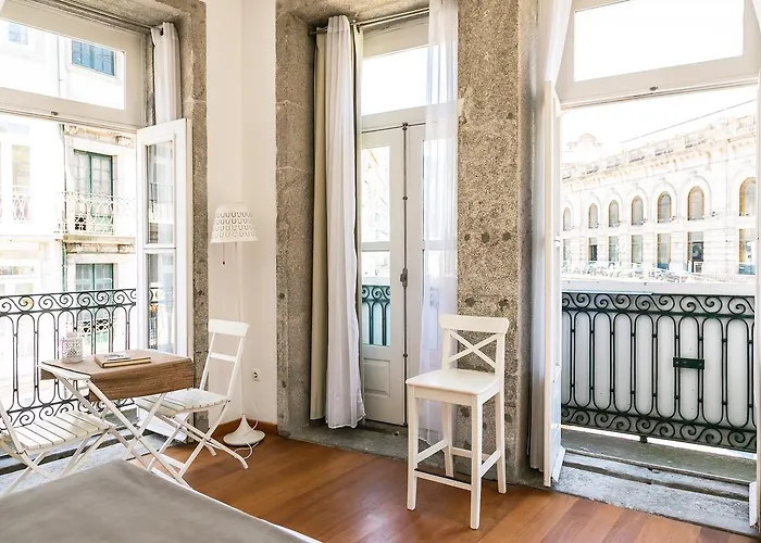 In - S. Bento Oporto